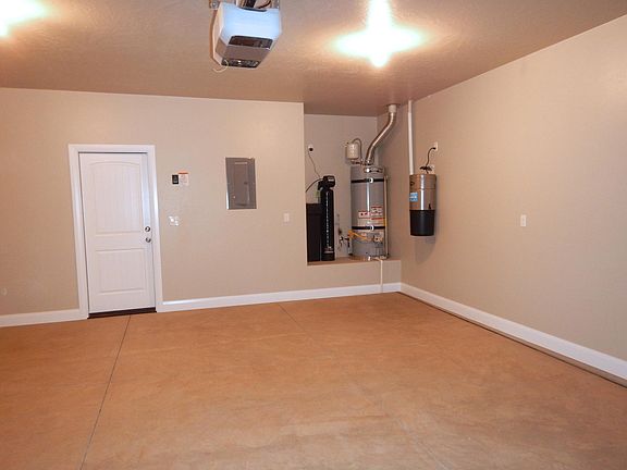 4th image of 2520 Blackhawk Dr Unit 54