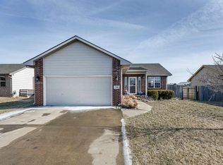 748 S Reflection Lake St, Andover, KS 67002