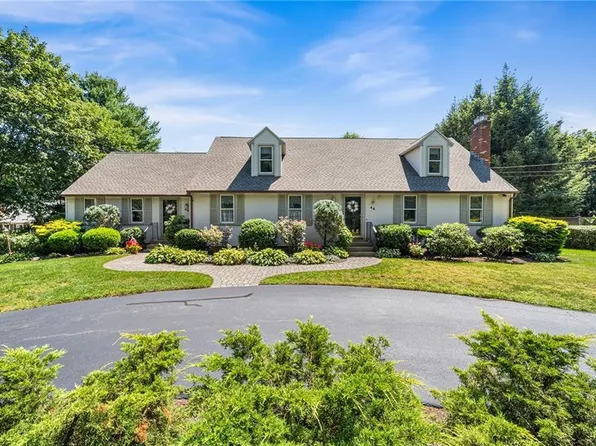 46 Middle Rd, East Greenwich, RI 02818