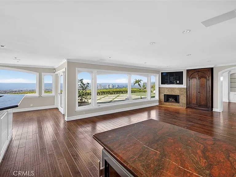 49 Cambria Dr — Photo 18