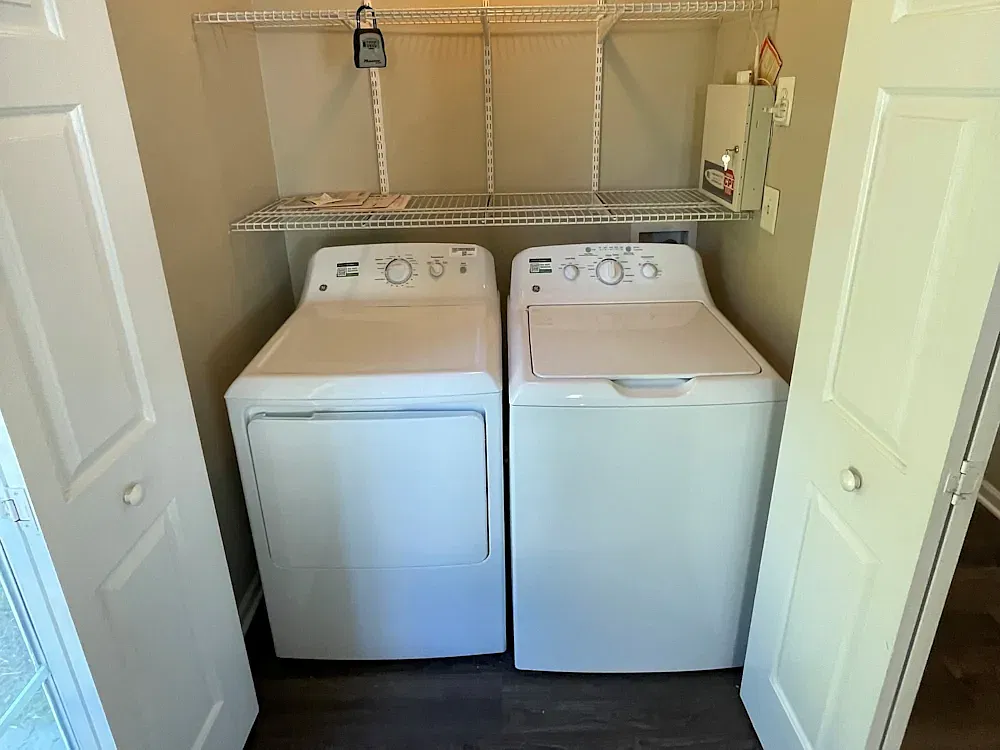 3 bed, 2.5 bath, 1250 sqft, $1,535 — Photo 1