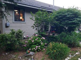 11255 E Fort Rd APT D4, Suttons Bay, MI 49682