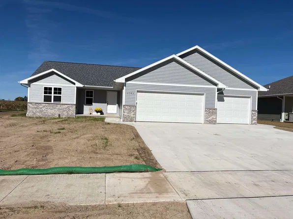 1740 Betty Jean Ln, Green Bay, WI 54313