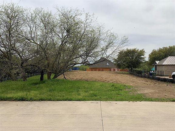 3rd image of 0 Parkwood Dr