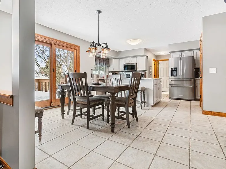 5909 Royal Hill Cir NE — Photo 11
