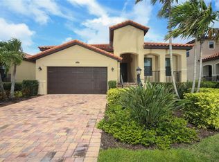5715 Title Row Dr, Bradenton, FL 34210
