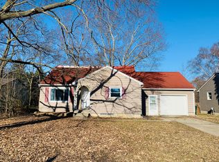 5230 Balzer St, Lansing, MI 48911