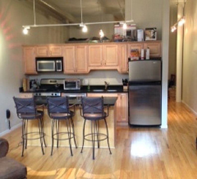 1st image of 3151 N Lincoln Ave APT 218