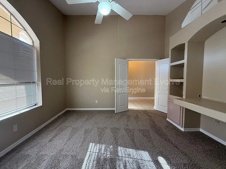 3646 N Katmai — Photo 6