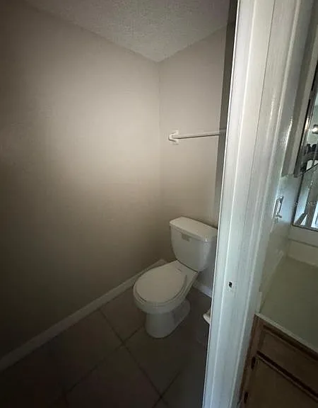 2416 SE Garden Ter #203 — Photo 12