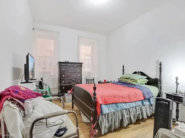 45 Central Park North image 7 of 10