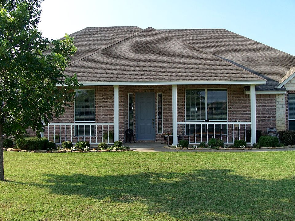 1st image of 1001 Blue Roan Ln