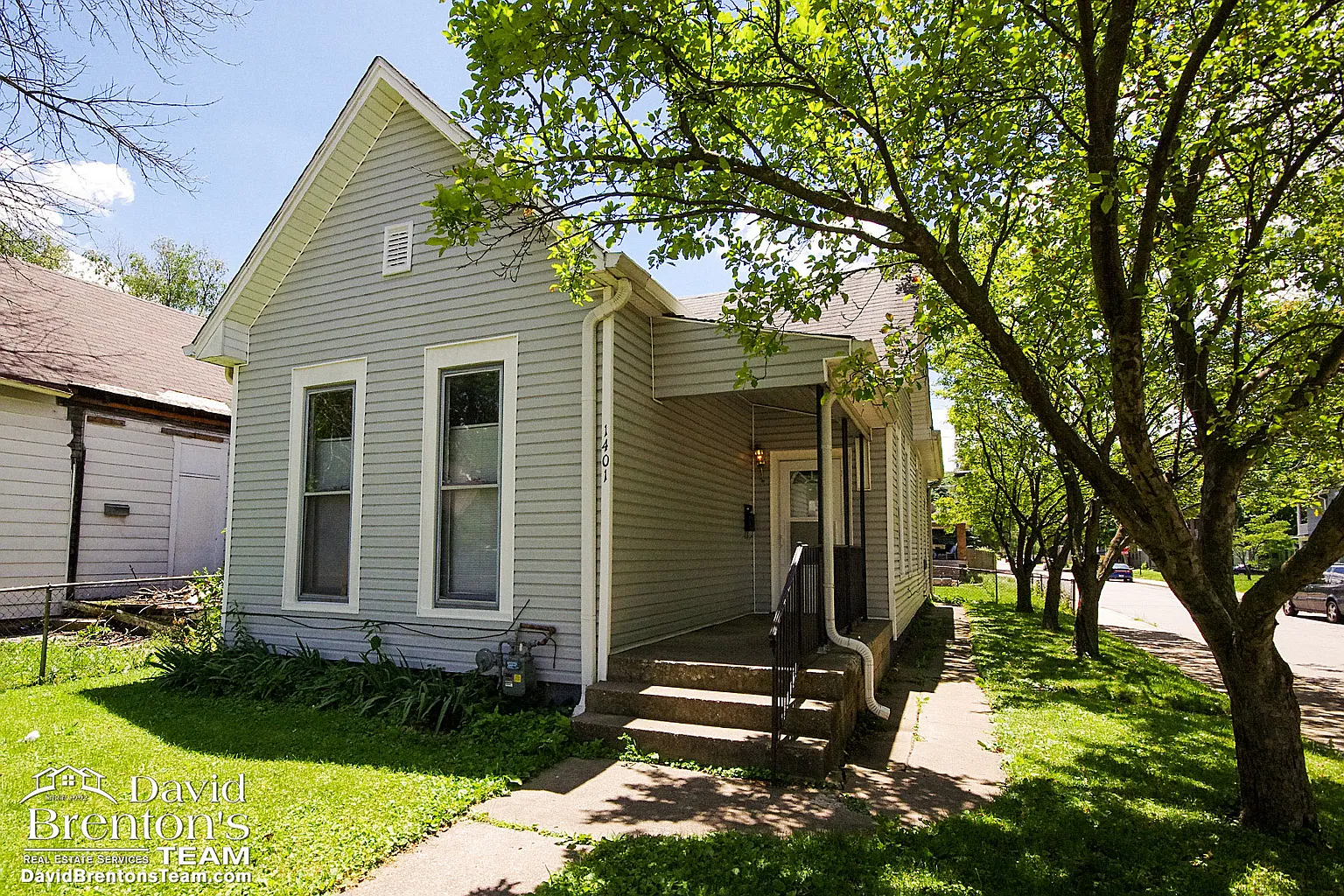 1401 Hoyt Ave photo 1