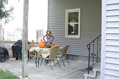 3rd image of 235 West St