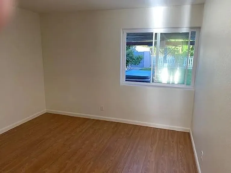711 Oak Burl Ln — Photo 10
