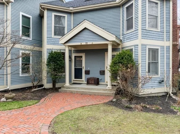 11-13 Parley Ave #11B, Jamaica Plain, MA 02130