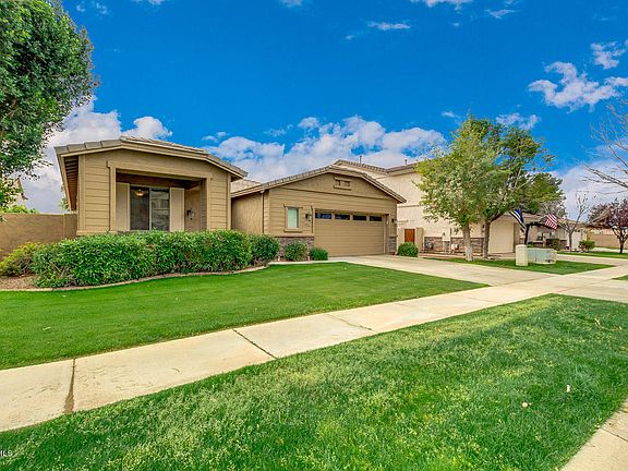 2nd image of 4047 E Linda Ln