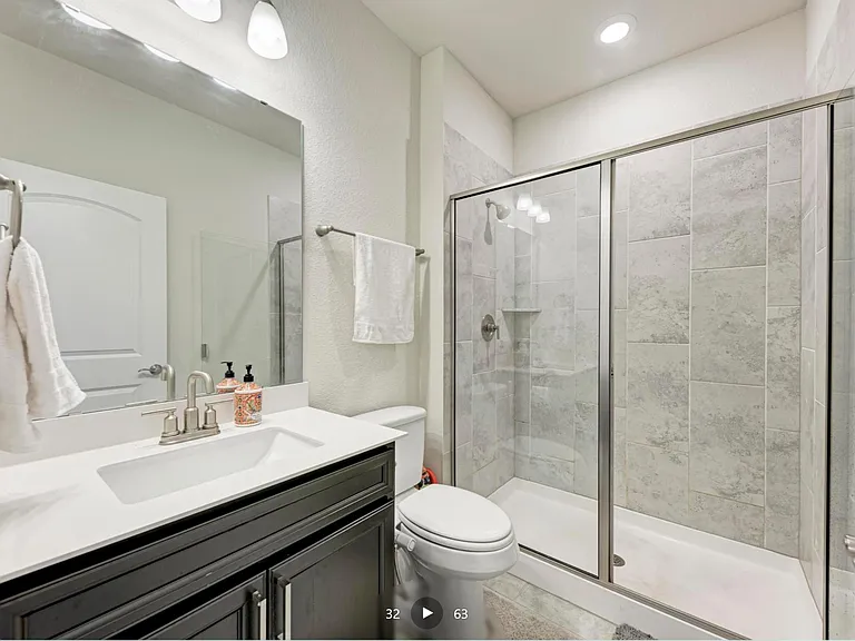 1229 Umblachery St — Photo 14