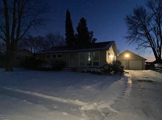 1115 Copper Dr, Machesney Park, IL 61115