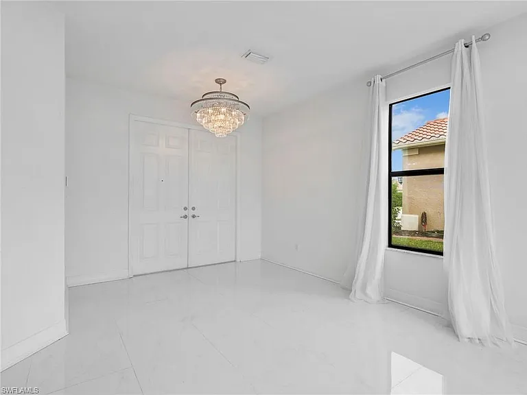 10008 Chesapeake Bay Dr — Photo 6