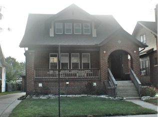 1445 Nottingham Rd, Grosse Pointe, MI 48230