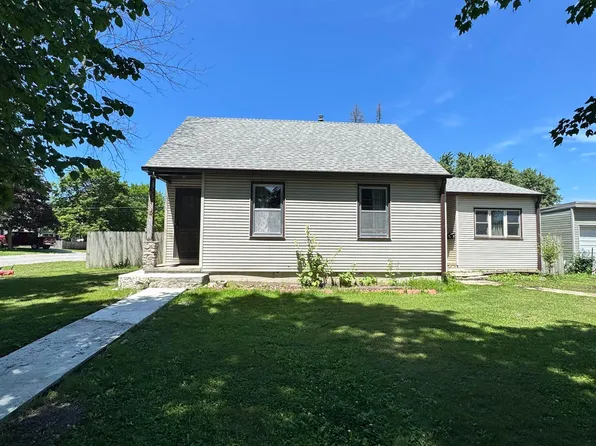 1141 Walnut St, Webster City, IA 50595