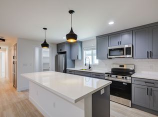 1303 Beryl St #E, Redondo Beach, CA 90277