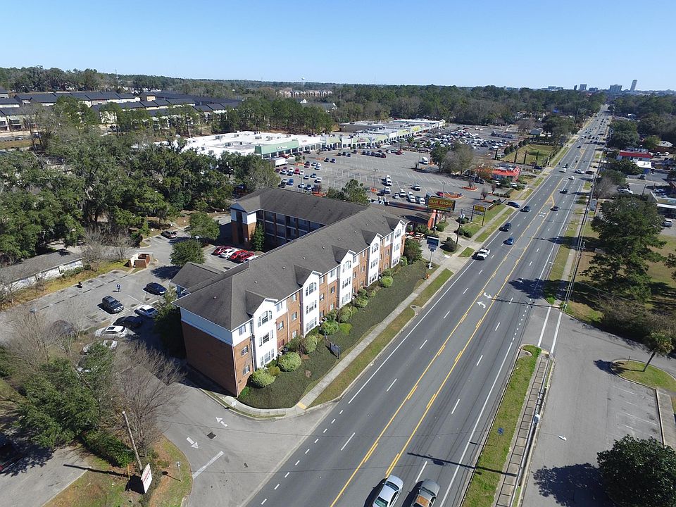 1st image of 2165 Escambia Dr #1