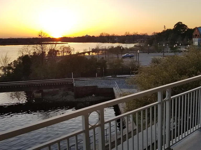 Enjoy wonderful sunsets from the extra large balcony.