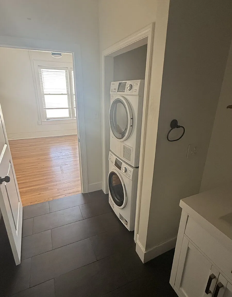 2 bed, 1.5 bath, 880 sqft, $1,495 — Photo 1