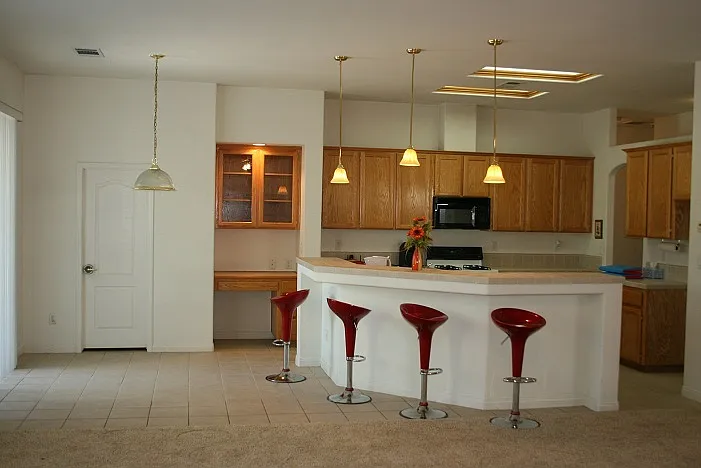 11917 Roaring River Ave — Photo 4