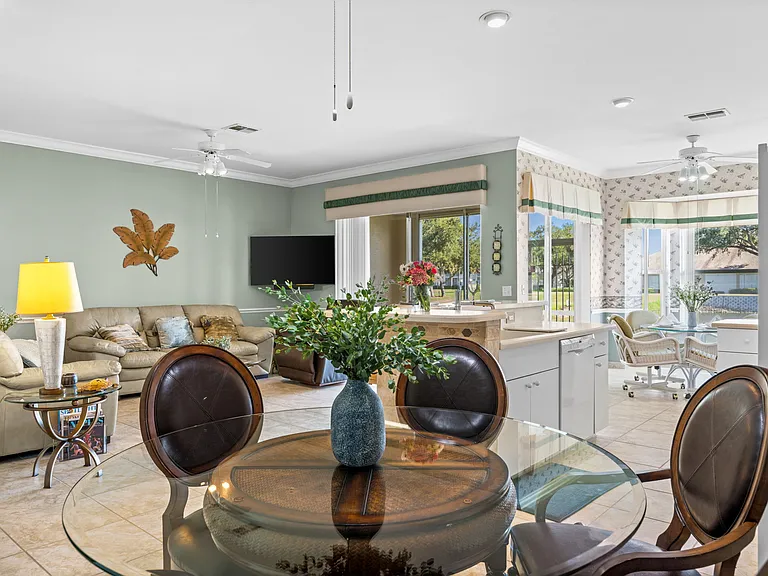 20606 Candlewood Holw — Photo 17