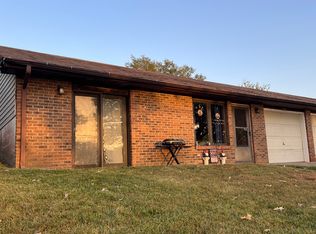 614 Maple St, Louisville, NE 68037