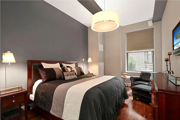 Sold by Corcoran | media 3