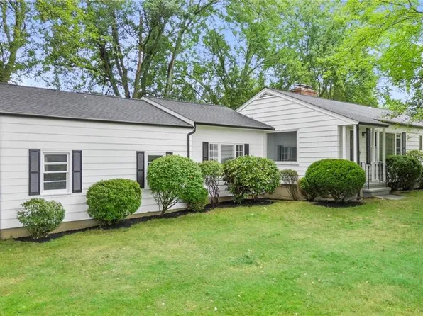 123 Williams Road, Trumbull, CT 06611