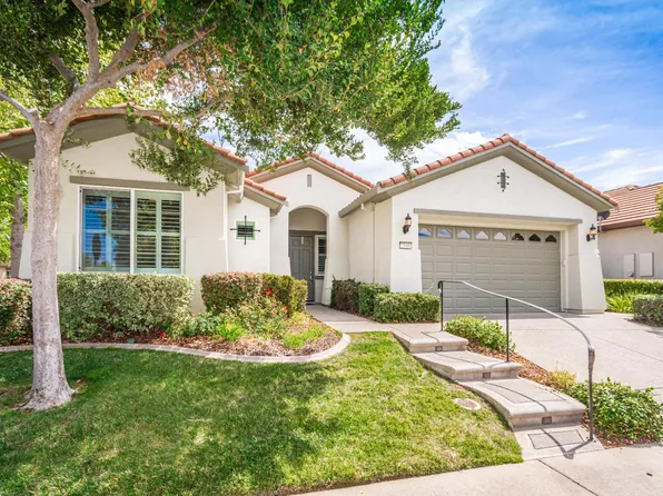 2040 Cove Ln, Roseville, CA 95747
