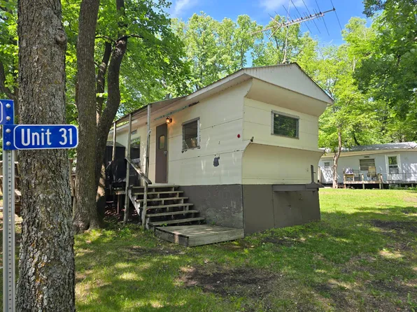 42502 240th St #31, Henning, MN 56551