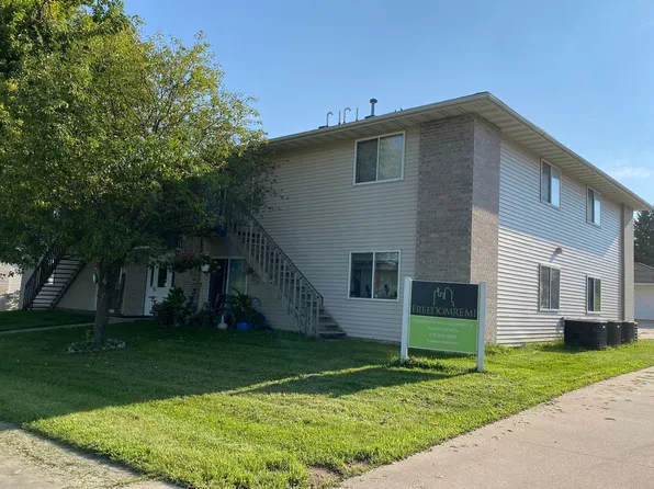 Queen Drive Apartments | 3425, 3507, 3517 Queen Dr SW, 3507 Queen Dr SW APT 2, Cedar Rapids, IA 52404