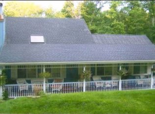 36 At The Fls, Bushkill, PA 18324