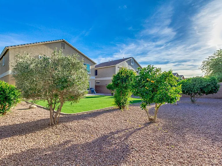 1306 E Birdland Dr — Photo 32