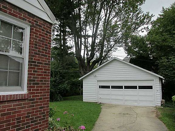 3rd image of 3404 W Godman Ave