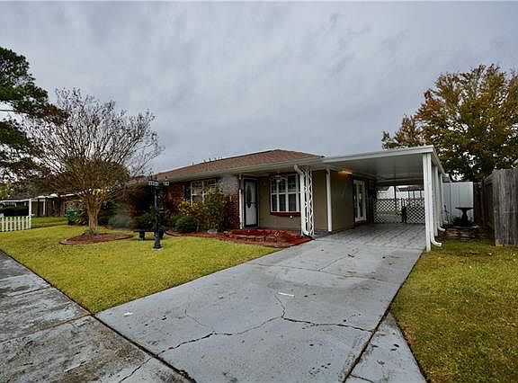 3rd image of 2836 Britannica Dr