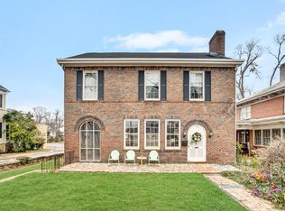 105 Cambridge Ave E, Greenwood, SC 29646