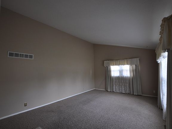 2nd image of 5925 Memphis St