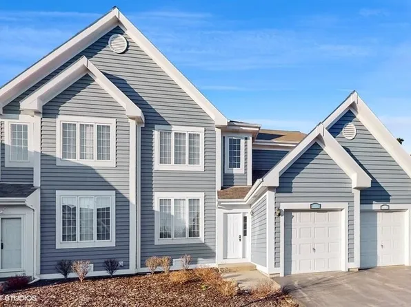 1076 Lakeland Way, Lake Geneva, WI 53147