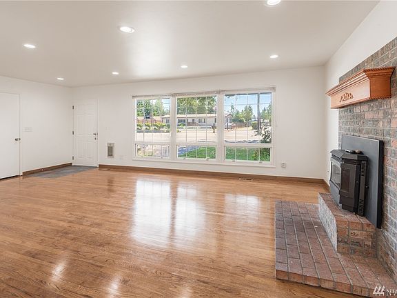 3rd image of 5315 88th St NE