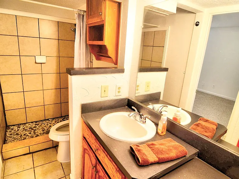 1412 W Shore Dr — Photo 5