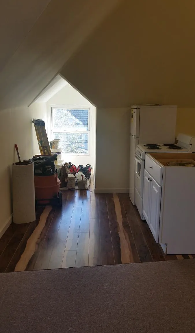 Studio, 300 sqft, $1,850 — Photo 3