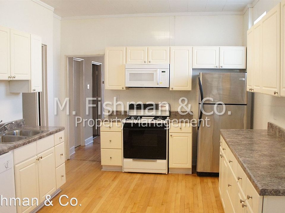 1st image of 3651 W Fullerton Ave #1