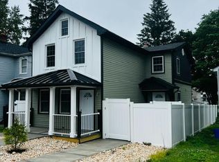 18 Lincoln Ave, Jamesburg, NJ 08831